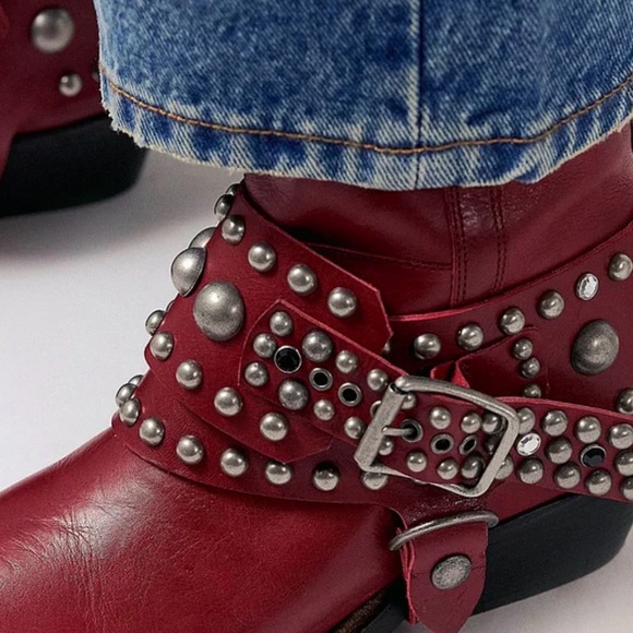 We The Free Axel Boots 7 Studded harness - Picture 7 of 8